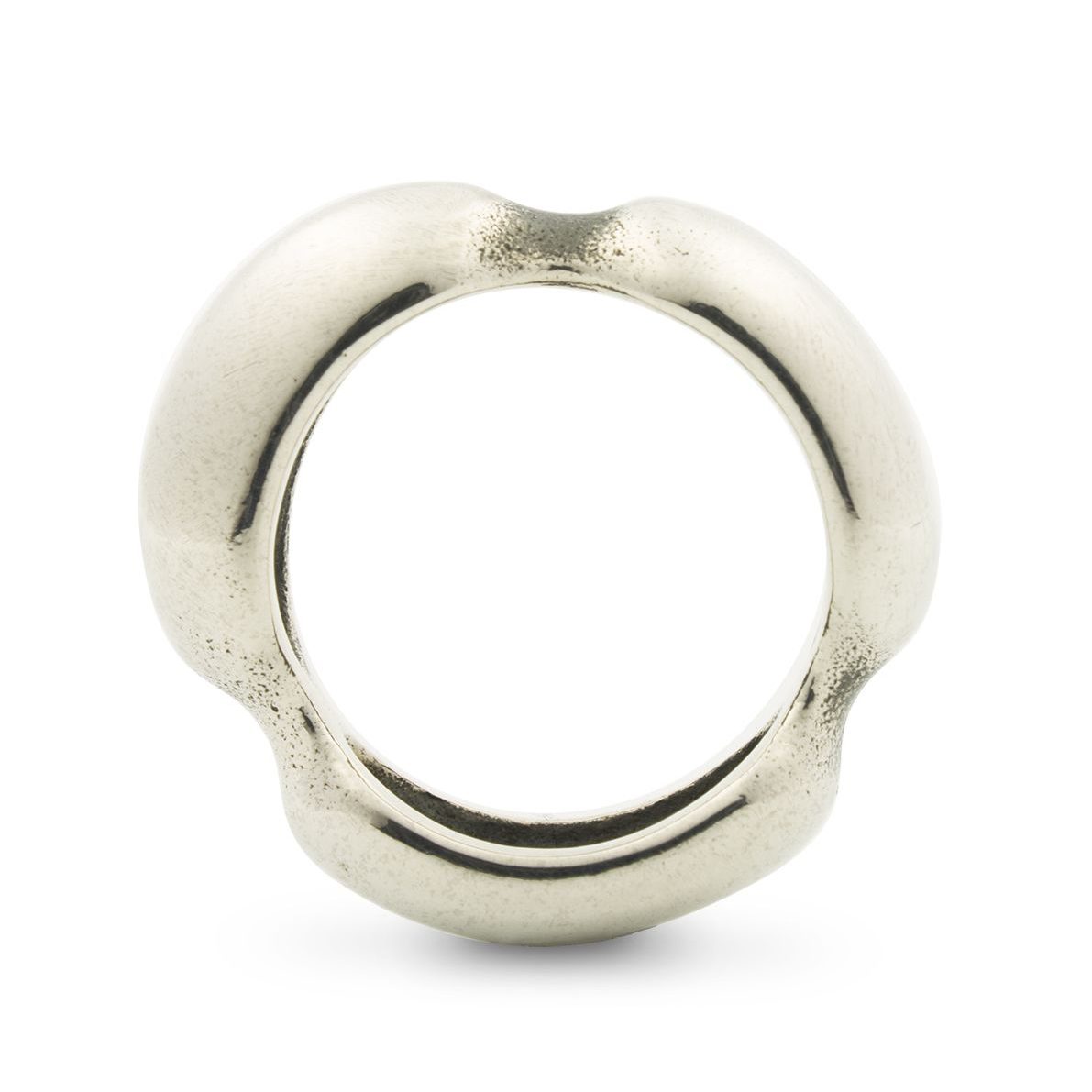 anillo-plata-diseno-mujer-unisex-artesaniacontemporanea-eljardindelasdelicias-malicia Anillo de plata 925. Anchura máxima 8mm. Peso aproximado 10g. Objeto diseñado y fabricado artesanalmente en Madrid, España, por el estudio-taller de malicia. Este anillo ha sido fabricado por personas que disfrutan su trabajo.